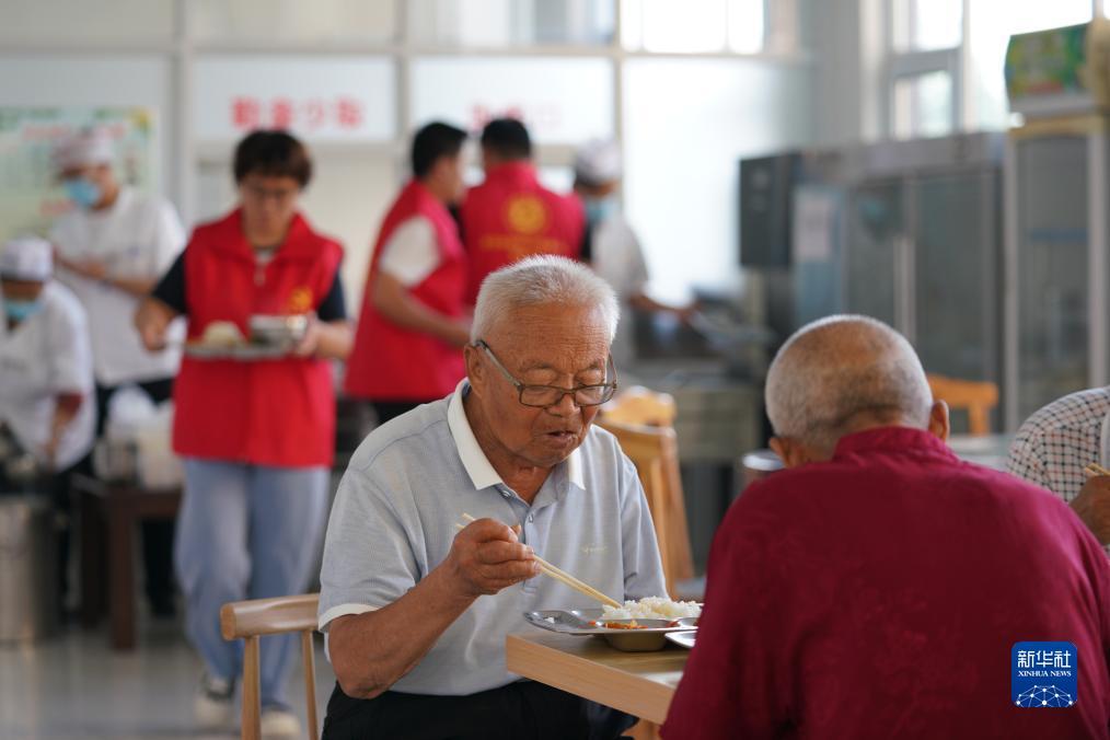 下载棋牌送12元金币